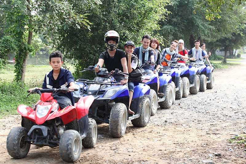 Trò chơi xe địa hình - Khu du lịch Bò Cạp Vàng