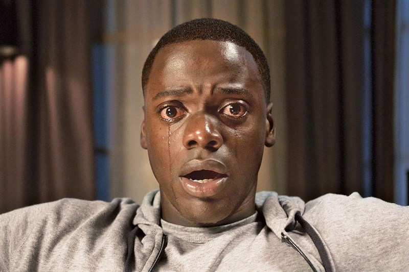 Daniel Kaluuya trong vai diễn Chris Washington