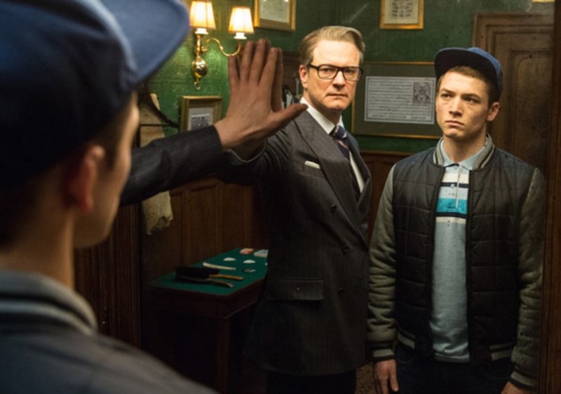 Colin Firth (bên trái) và Taron Egerton (bên phải)