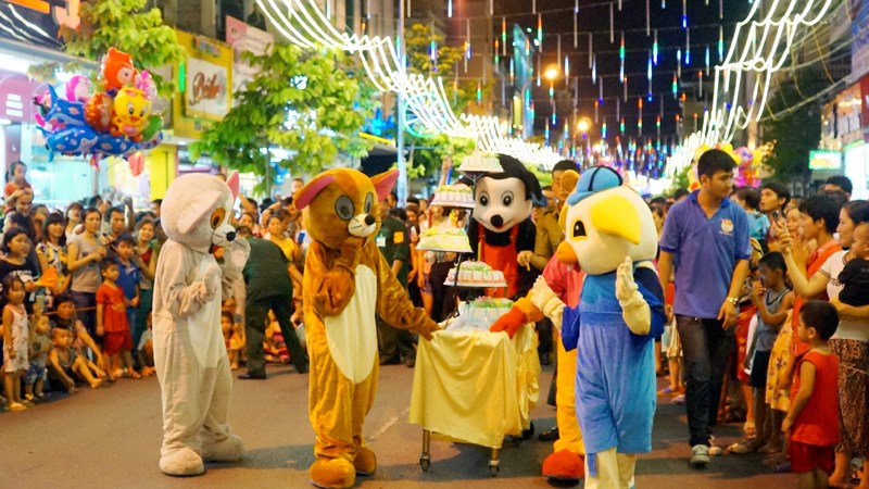 Linh vật trên đường phố Linh vật trên đường phố