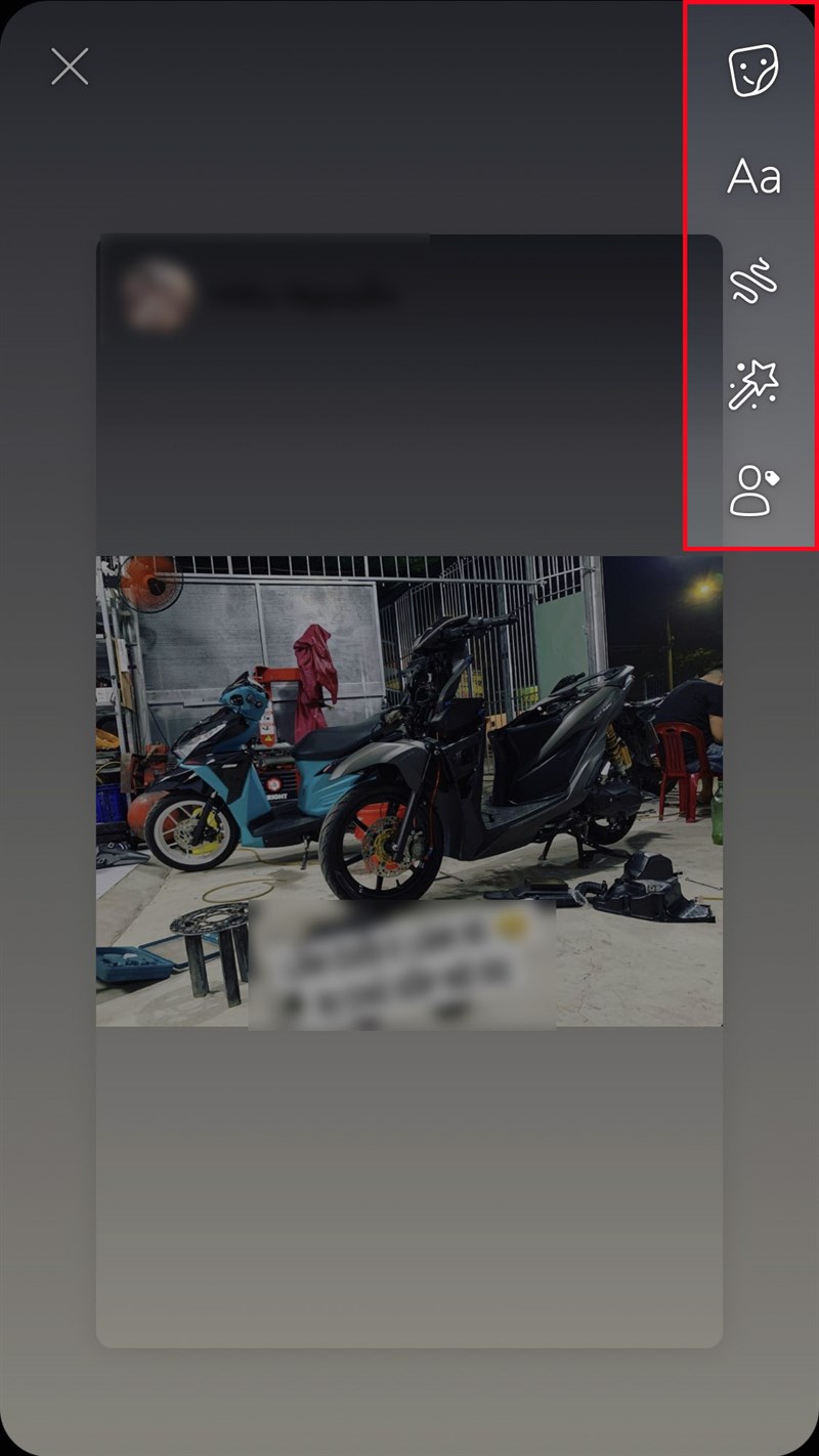 Nếu bạn chọn Chỉnh sửa v&agrave; chia sẻ l&ecirc;n tin của bạn, bạn c&oacute; thể th&ecirc;m nh&atilde;n d&aacute;n, th&ecirc;m văn bản, vẽ, th&ecirc;m hiệu ứng, gắn thẻ bạn b&egrave; với c&aacute;c biểu tượng tương ứng ở g&oacute;c tr&ecirc;n b&ecirc;n phải trước khi chia sẻ tin