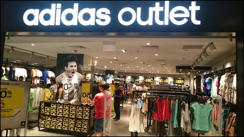Cửa hàng oulet (outlet store) đương nhiên là nhưng của hàng trưng bày và bán các sản phẩm outlet Cửa hàng oulet (outlet store) đương nhiên là nhưng của hàng trưng bày và bán các sản phẩm outlet
