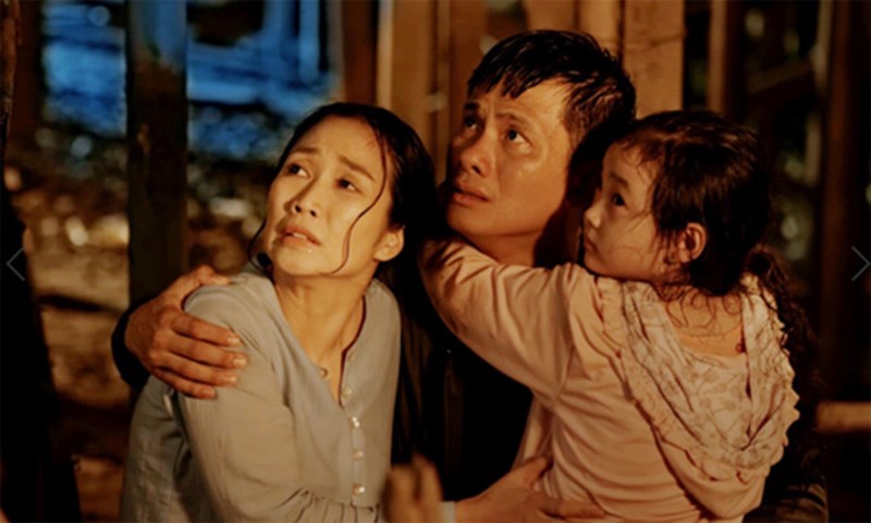 Nội dung phim đơn giản là cuộc rượt đuổi, truy lùng của bọn xã hội đen và gia đình anh Hiền Nội dung phim đơn giản là cuộc rượt đuổi, truy lùng của bọn xã hội đen và gia đình anh Hiền