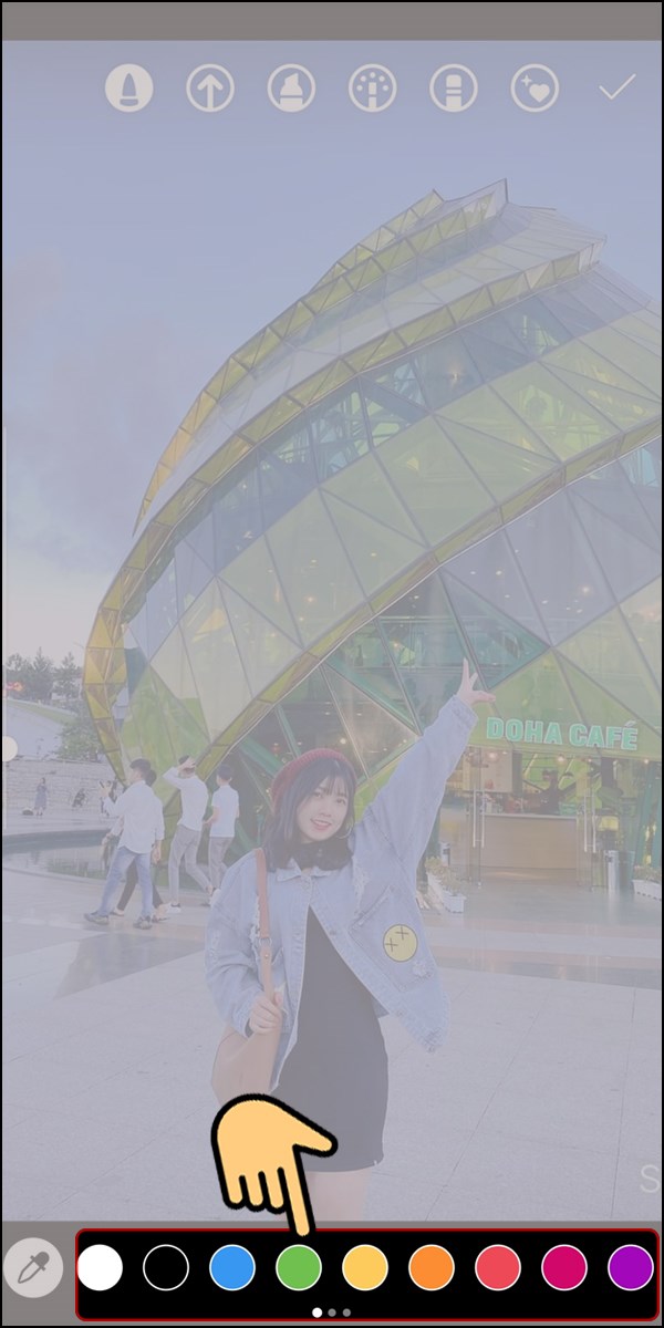 L&uacute;c n&agrave;y b&ecirc;n dưới sẽ xuất hiện c&aacute;c m&agrave;u sắc m&agrave; bạn c&oacute; thể lựa chọn sử dụng