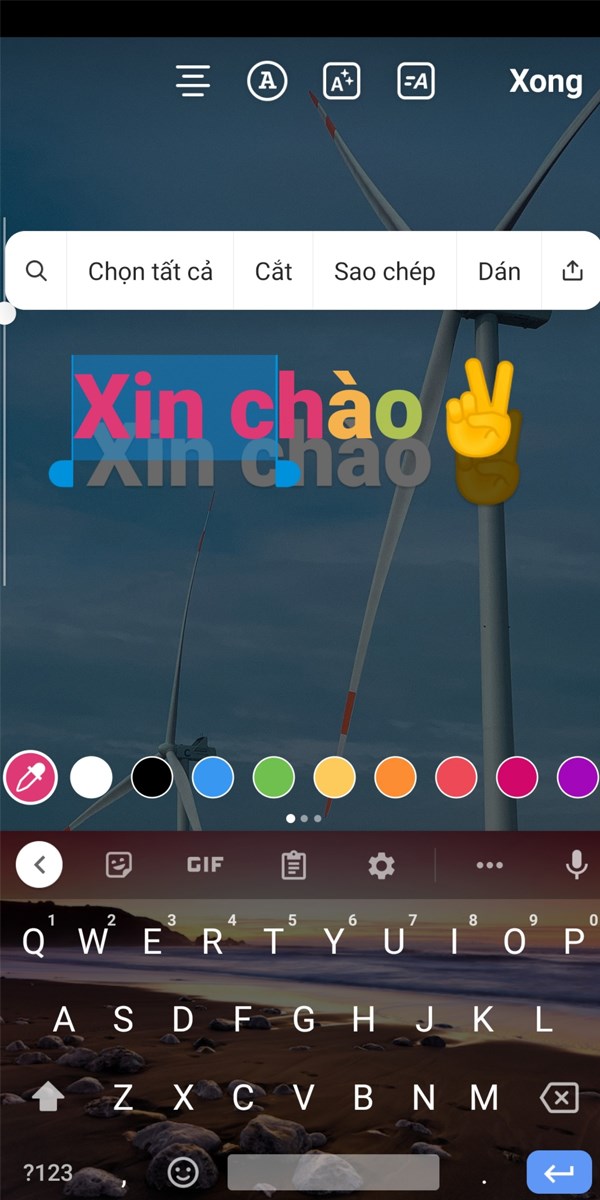 Sau đ&oacute; bạn d&ugrave;ng 1 ng&oacute;n tay di chuyển chữ từ từ theo hướng từ phải sang tr&aacute;i