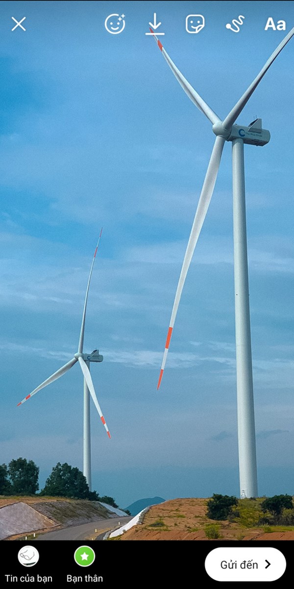 Bạn c&oacute; thể chụp ảnh trực tiếp hoặc lựa chọn những h&igrave;nh ảnh, video đ&atilde; c&oacute; sẵn từ thư viện