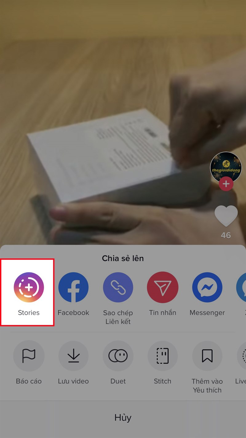 Tại mục Chia sẻ lên, chọn Stories và chờ quá trình lưu video hoàn tất (Đối với iOS).Đối với Android, tại mục Chia sẻ lên, bạn vuốt các biểu tượng sang phải để xuất hiện nút chọn Stories