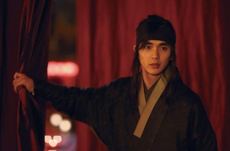 Yoo Seung Ho trong vai nhà ảo thuật Hwan Hee