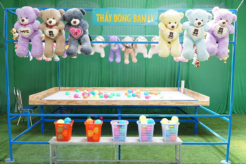 Trò chơi Thảy bóng bàn ly