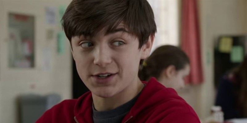 Asher Angel trong vai Billy Batson