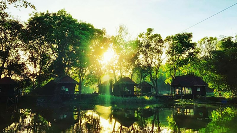 Bình minh ở khu du lịch Cao Minh