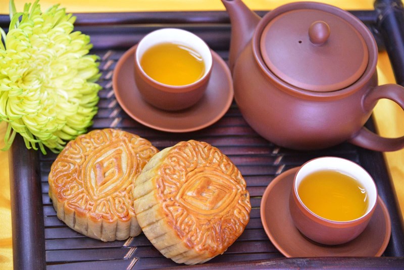 Bánh trung thu cùng những ly trà