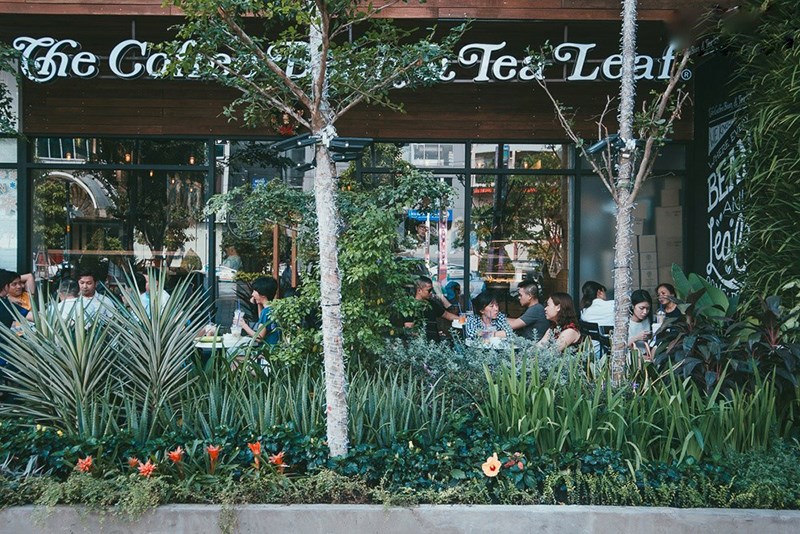 Mọi không gian trong Saigon Garden đều được phủ đầy màu xanh của cây cỏ