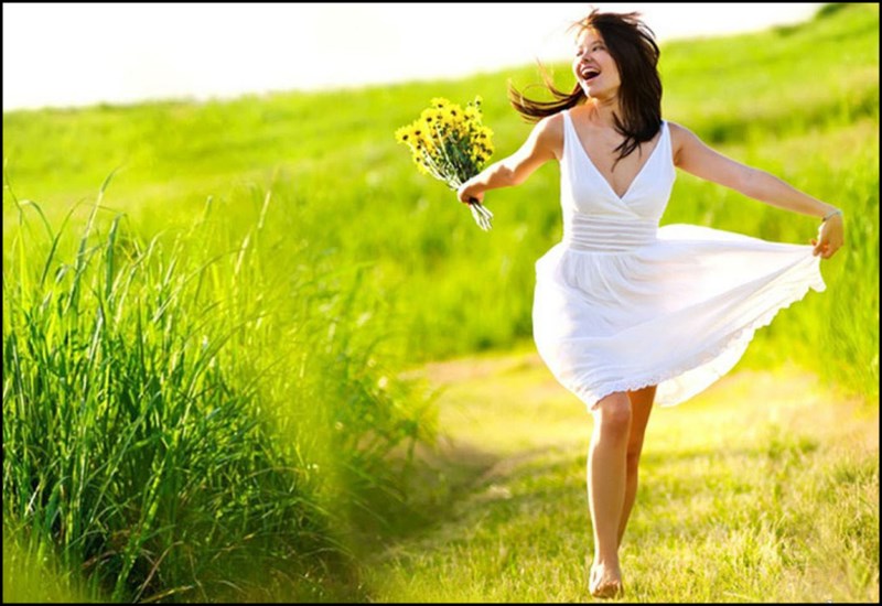 Sống khá thoải mái, lạc quan, yêu đời