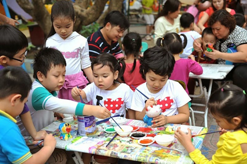 Bộ tượng tô màu