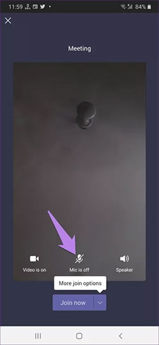 Nhấn v&agrave;o biểu tượng micro đến khi xuất hiện biểu tượng dấu gạch tr&ecirc;n micro