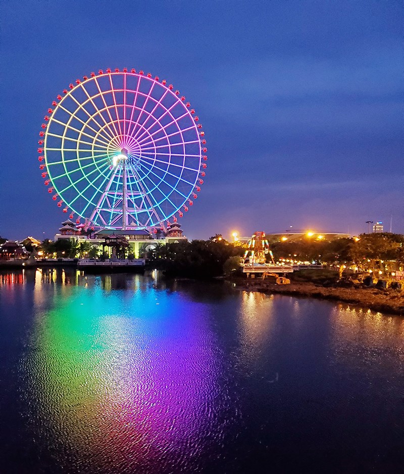 Vòng quay Mặt Trời (Sun Wheel)
