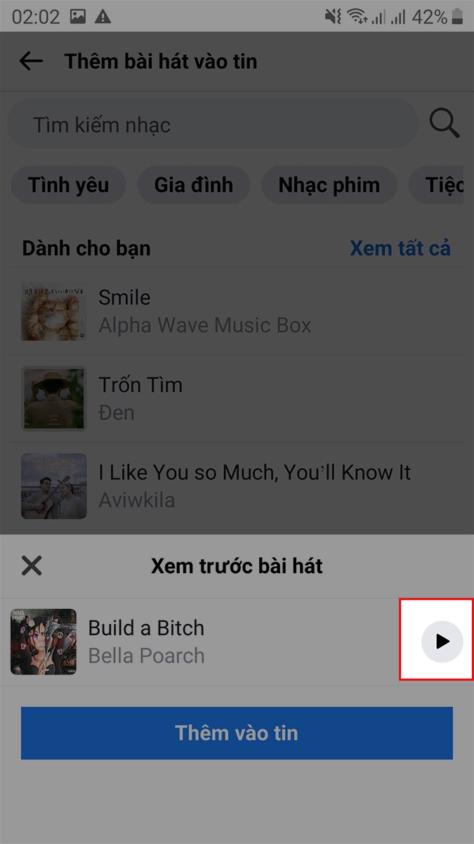 Chọn bài hát và nhấn vào biểu tượng tam giác để nghe trước bài hát