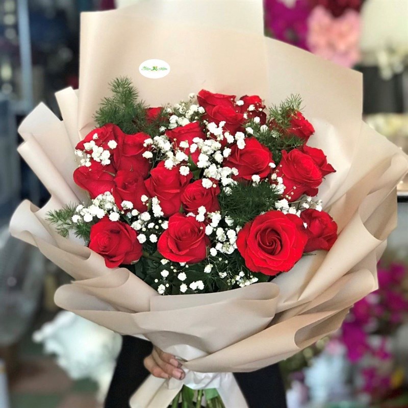 Một bó hoa hồng sẽ là món quà ý nghĩa cho nàng đấy!