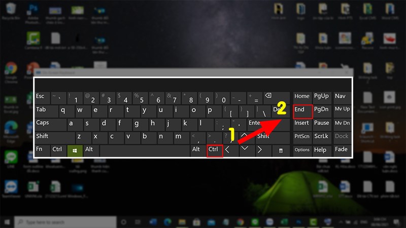 Mở file Excel bị lỗi > Nhấn Ctrl + End (Giữ Ctrl và nhấn phím End) để kiểm tra các dòng cuối của Excel có bị dính định dạng tô màu không