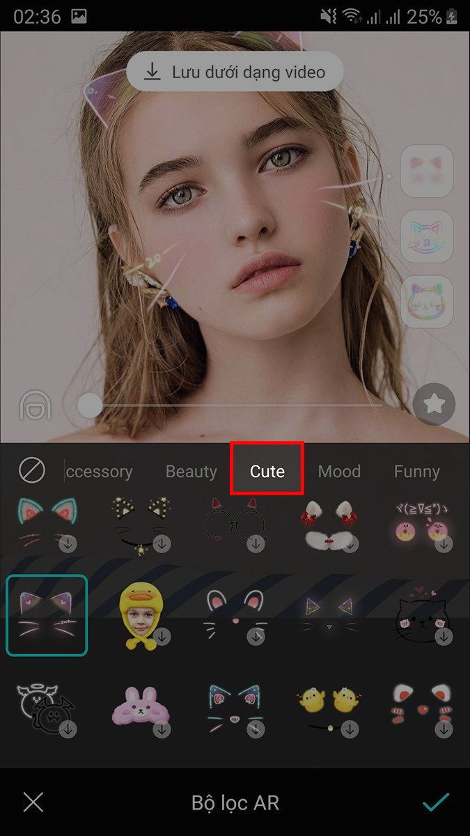 Lựa chọn bộ lọc Cute để xuất hiện các nhãn dán mèo cực đáng yêu