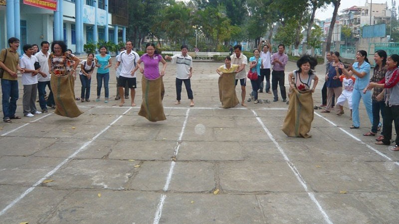 Trò chơi Nhảy bao bố