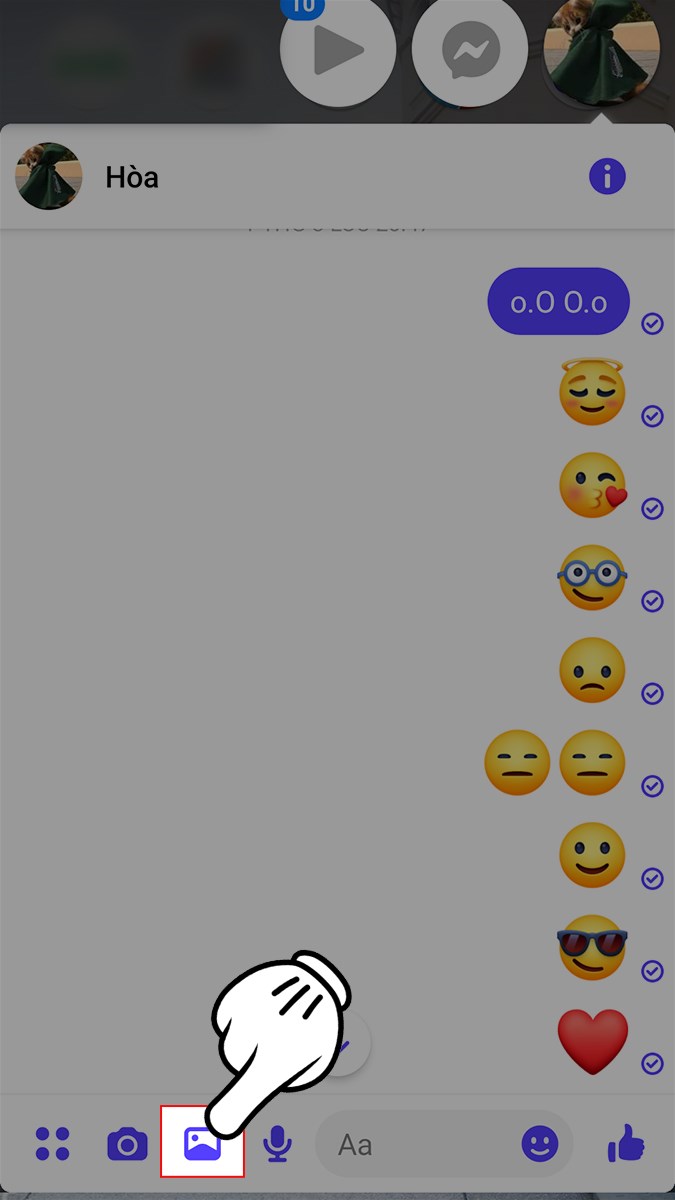Mở giao diện Messenger > Chọn v&agrave;o biểu tượng h&igrave;nh ảnh