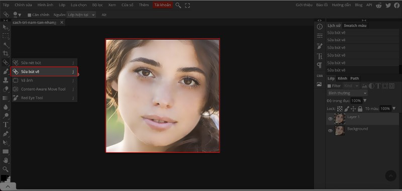 D&ugrave;ng c&ocirc;ng cụ Sửa b&uacute;t vẽ&nbsp;để xo&aacute; c&aacute;c phần t&agrave;n nhang c&ograve;n lại.