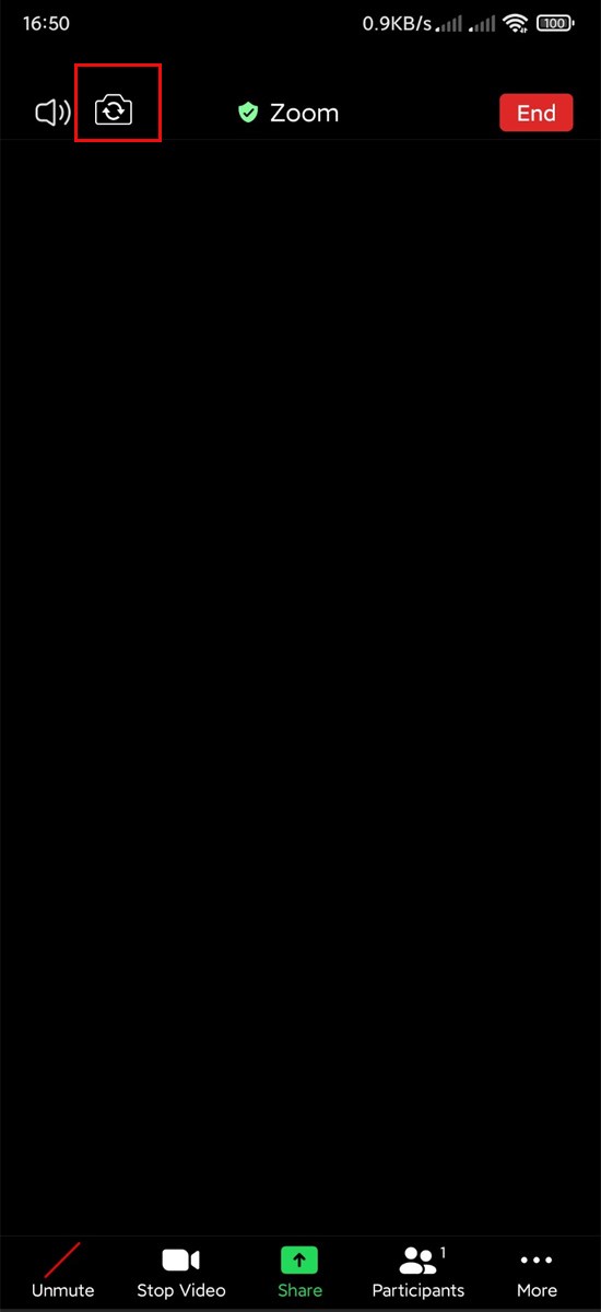 Nhấn vào biểu tượng để chuyển đổi camera trước và sau