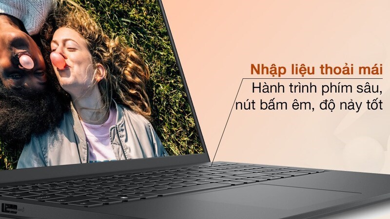 Khoảng cách phím rộng, hành trình phím sâu hỗ trợ các thao tác coding nhanh chóng, chính xác