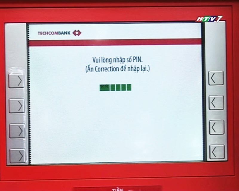 Nhập mã PIN thẻ ATM Techcombank