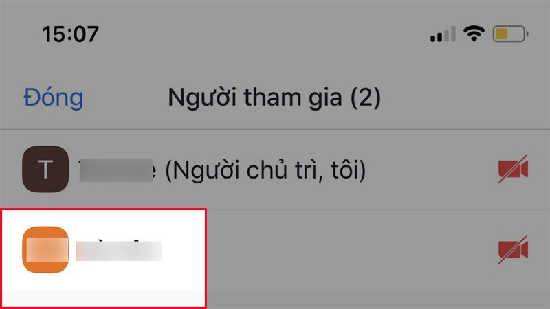 Nhấn v&agrave;o t&ecirc;n người m&agrave; bạn muốn x&oacute;a ra khỏi ph&ograve;ng Zoom