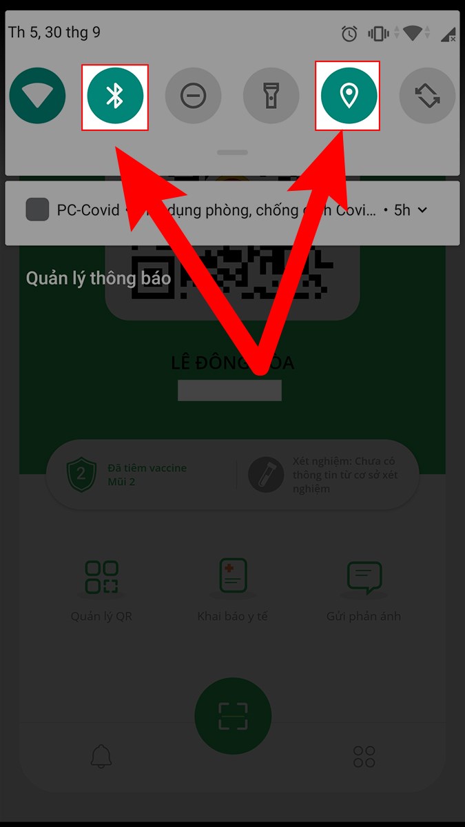 Mở app PC Covid > Bật vị trí và Bluetooth