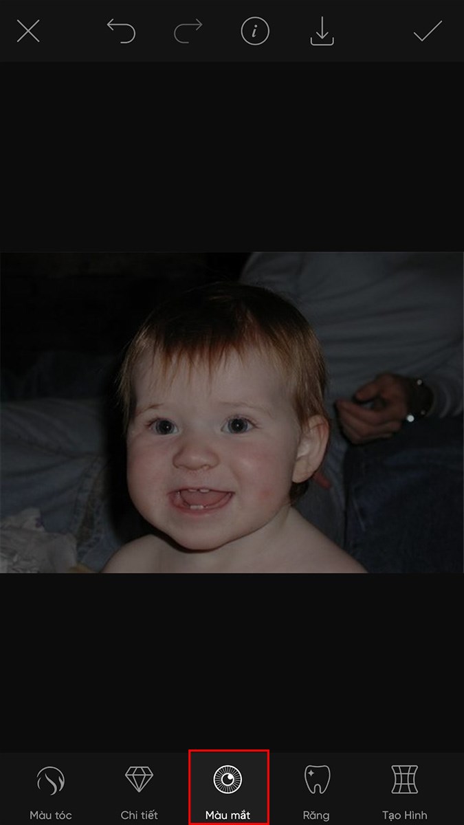 Để thay đổi m&agrave;u mắt bằng PicsArt bạn chỉ cần chọn M&agrave;u mắt