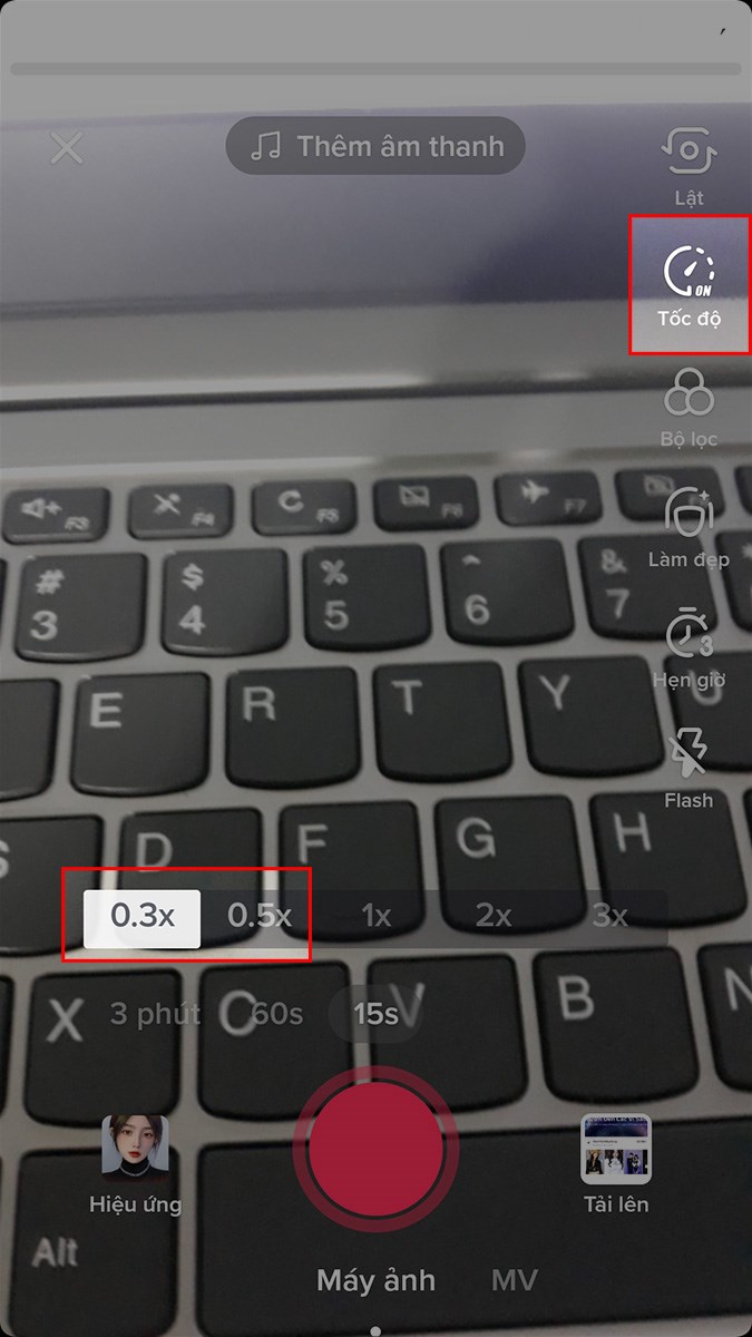 Nhấn chọn biểu tượng Tốc độ > Sau đó chọn tốc độ x0.5 hoặc x0.3 Nhấn chọn biểu tượng Tốc độ > Sau đó chọn tốc độ x0.5 hoặc x0.3