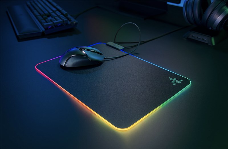 Tấm l&oacute;t chuột Gaming Razer Firefly