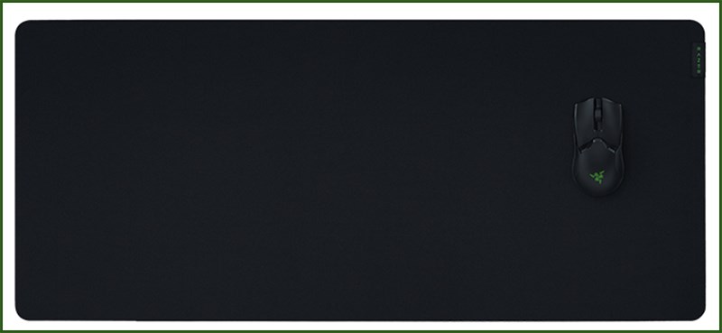 Miếng l&oacute;t chuột v&agrave; b&agrave;n ph&iacute;m Razer Gigantus V2
