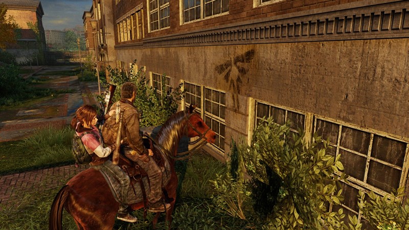 Joel và Ellie đến Joel và Ellie đến