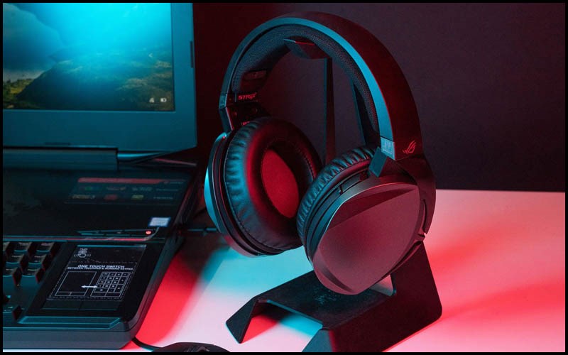 Asus ROG Strix Fusion 300 Asus ROG Strix Fusion 300