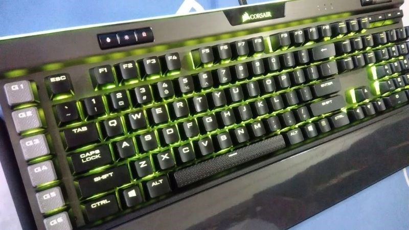 Bàn phím Cơ Có dây Corsair K95 RGB