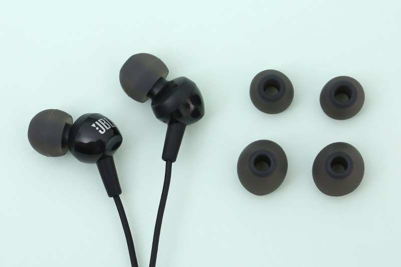 Tai nghe EP JBL C150 Đen