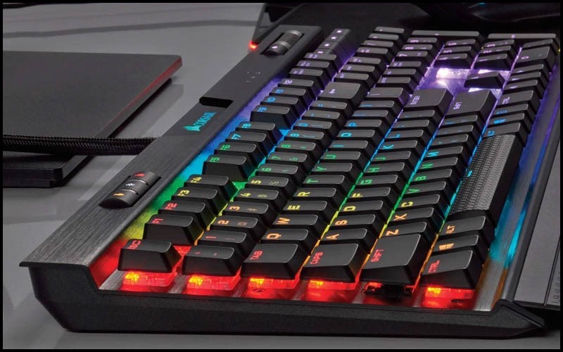 B&agrave;n ph&iacute;m Corsair K70 RGB MK.2 Low Profile