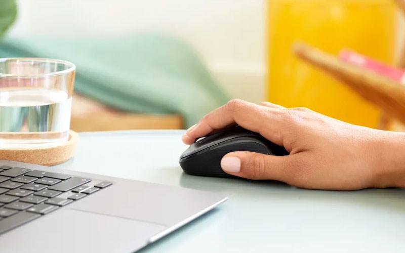 Thiết kế phù hợp cho cả người thuận tay trái và tay phải Thiết kế phù hợp cho cả người thuận tay trái và tay phải