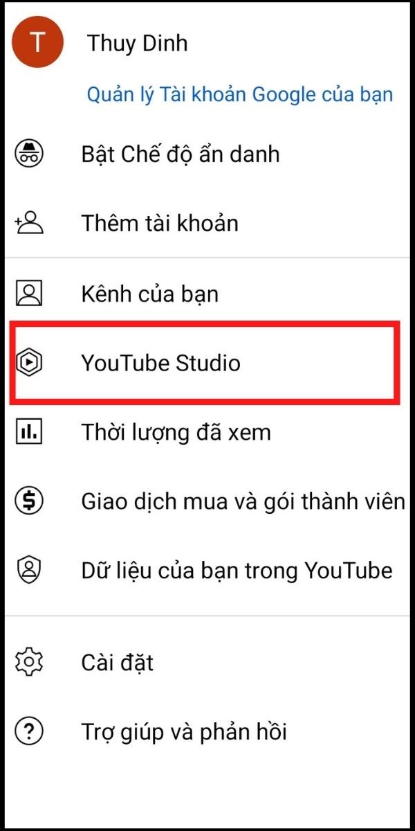 Chọn Youtube Studio trên trang cá nhân Youtube