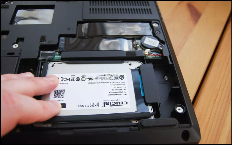Nhu cầu l&agrave;m việc của d&acirc;n văn ph&ograve;ng th&igrave; n&ecirc;n chọn ổ cứng SSD 