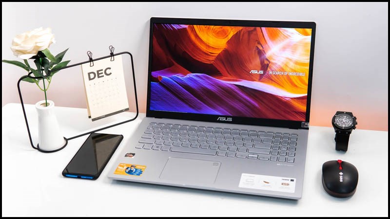 ưu ti&ecirc;n những chiếc m&aacute;y c&oacute; thiết kế mỏng, nhỏ gọn