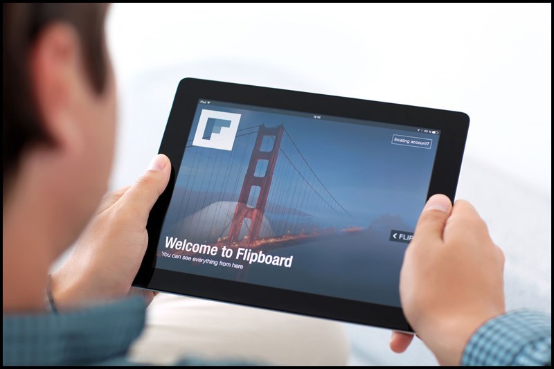 Giao diện hiển thị như một tờ báo