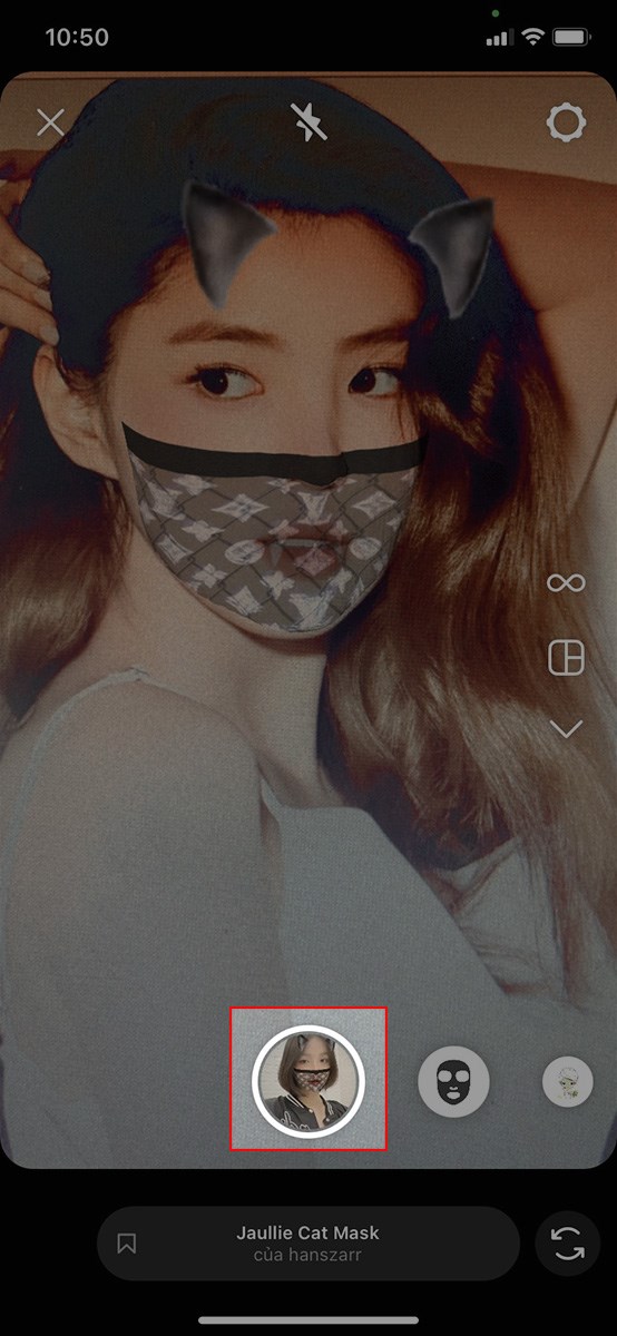 Nhấn giữ biểu tượng để quay video hoặc nhấn v&agrave;o biểu tượng để chụp ảnh