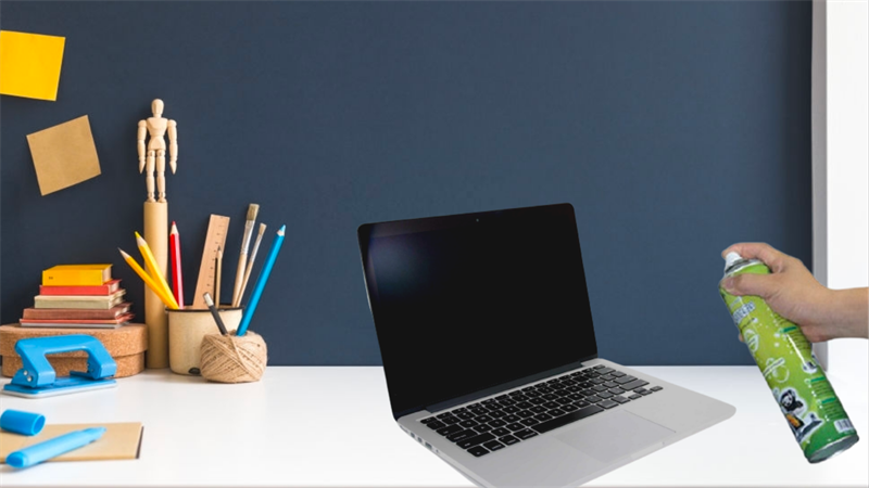 D&ugrave;ng b&igrave;nh xịt