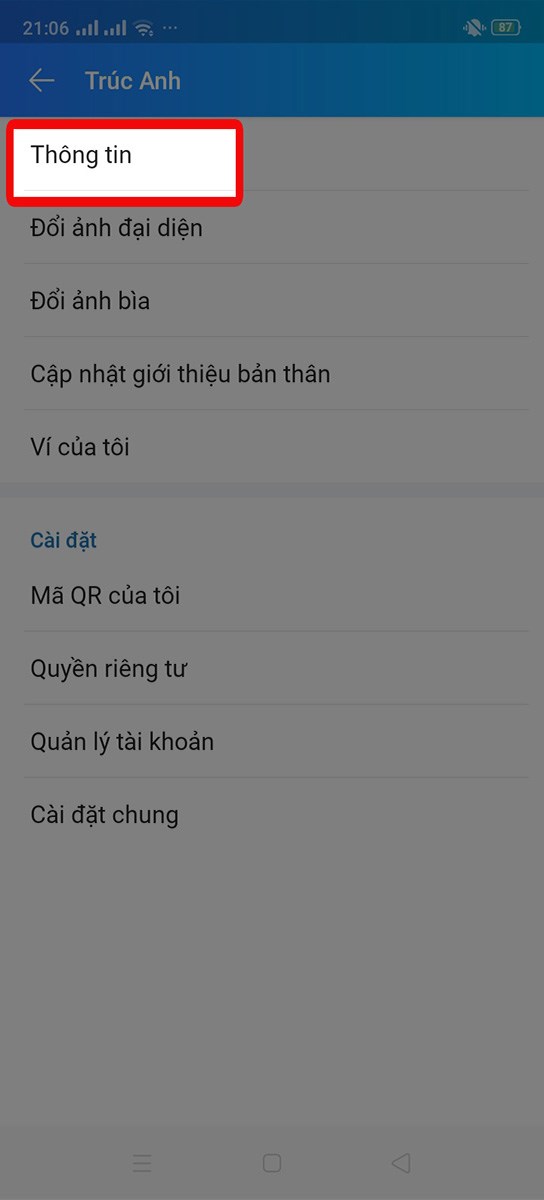  Sau khi bạn đ&atilde; bấm v&agrave;o &ldquo;Dấu ba chấm&rdquo; th&igrave; sẽ xuất hiện một trang như h&igrave;nh ảnh b&ecirc;n dưới, điều bạn cần l&agrave;m đ&oacute; l&agrave; bấm v&agrave;o d&ograve;ng chữ &ldquo;Th&ocirc;ng tin&rdquo; như m&igrave;nh đ&atilde; khoanh hướng dẫn h&igrave;nh ảnh b&ecirc;n dưới nh&eacute;.